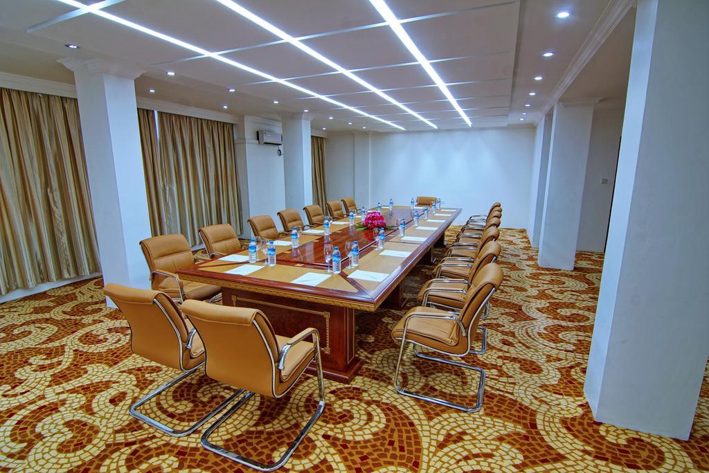 Wilson Hotel Mandalay Luaran gambar